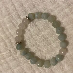 Elegant Beaded Bracelet in Soft Green and Silver